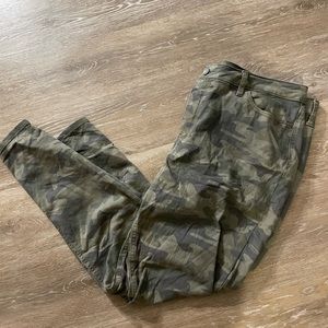 Army print skinny pants size 18
